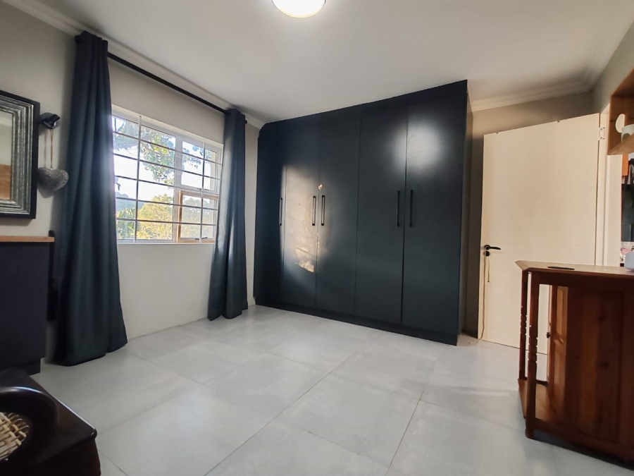 Commercial Property for Sale in Colleen Glen Eastern Cape